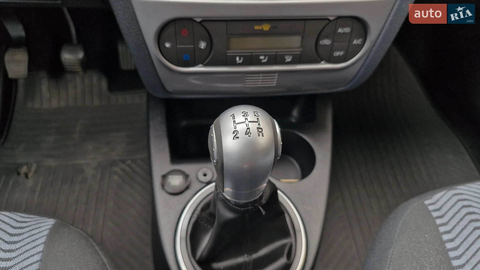 2011 Ford Fusion - мініатюра 37
