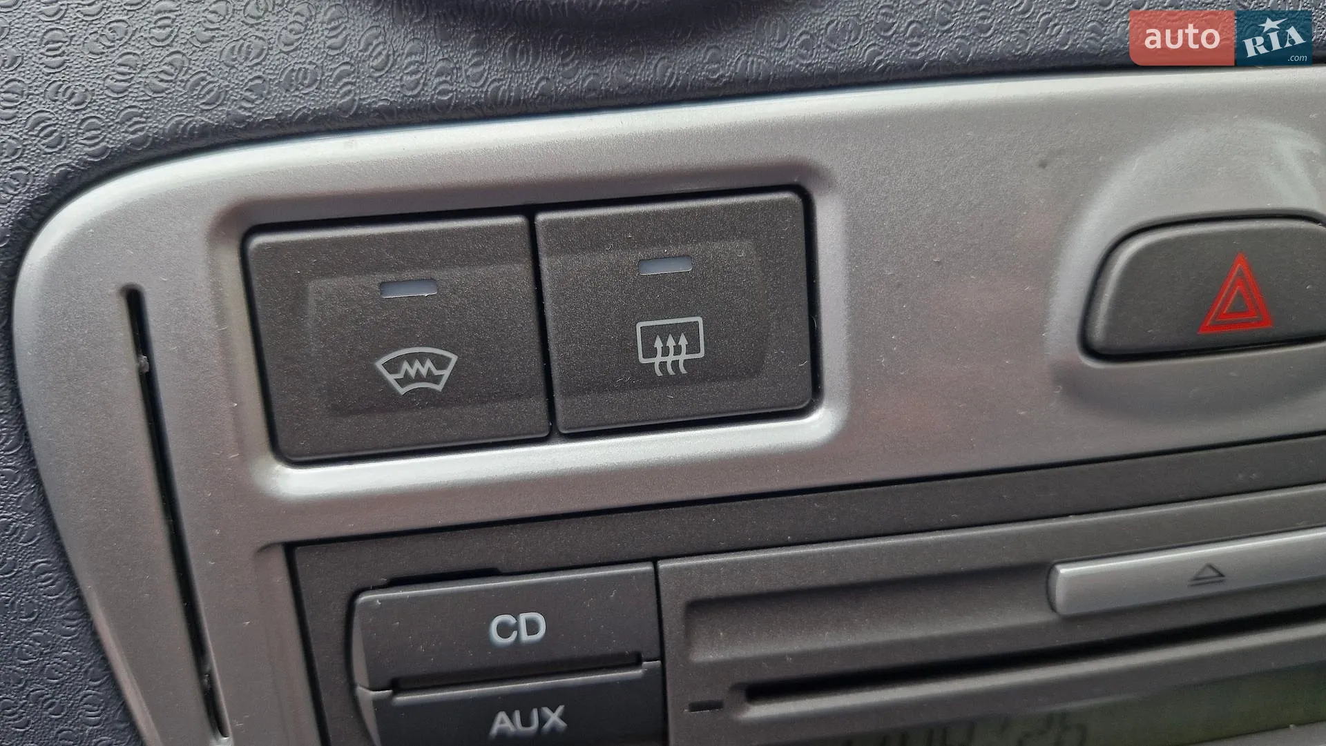 2011 Ford Fusion - мініатюра 40