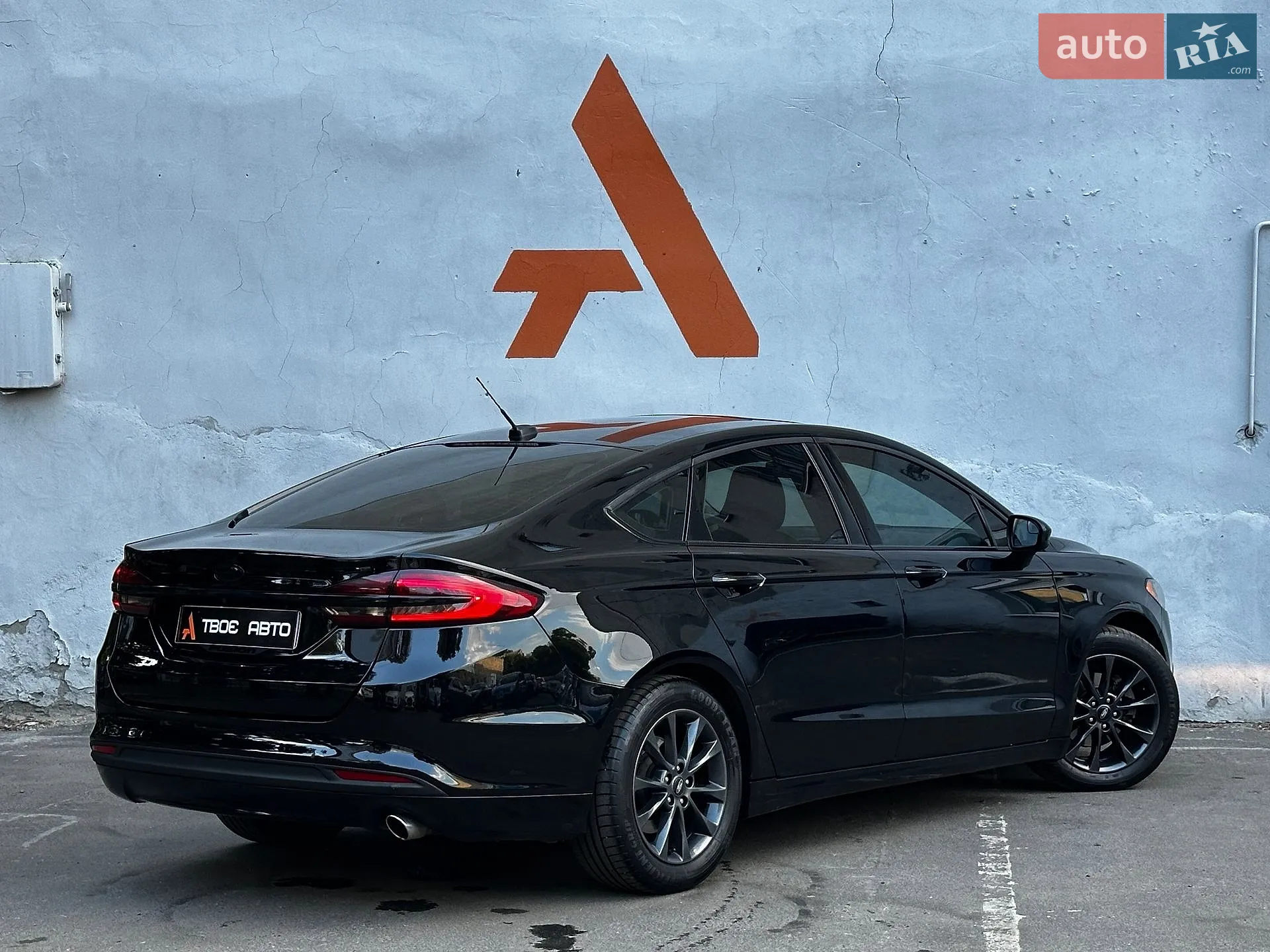 2016 Ford Fusion - мініатюра 21