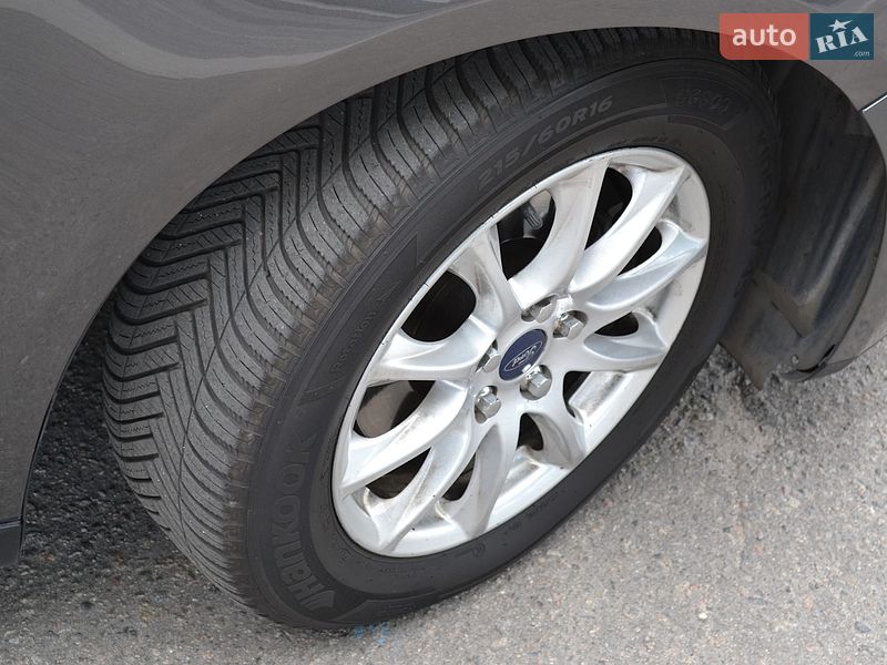 Седан Ford Fusion 2015 в Білій Церкві