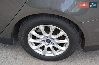 Седан Ford Fusion 2015 в Білій Церкві