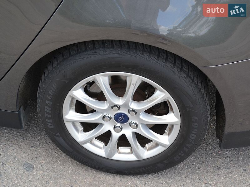 Седан Ford Fusion 2015 в Білій Церкві