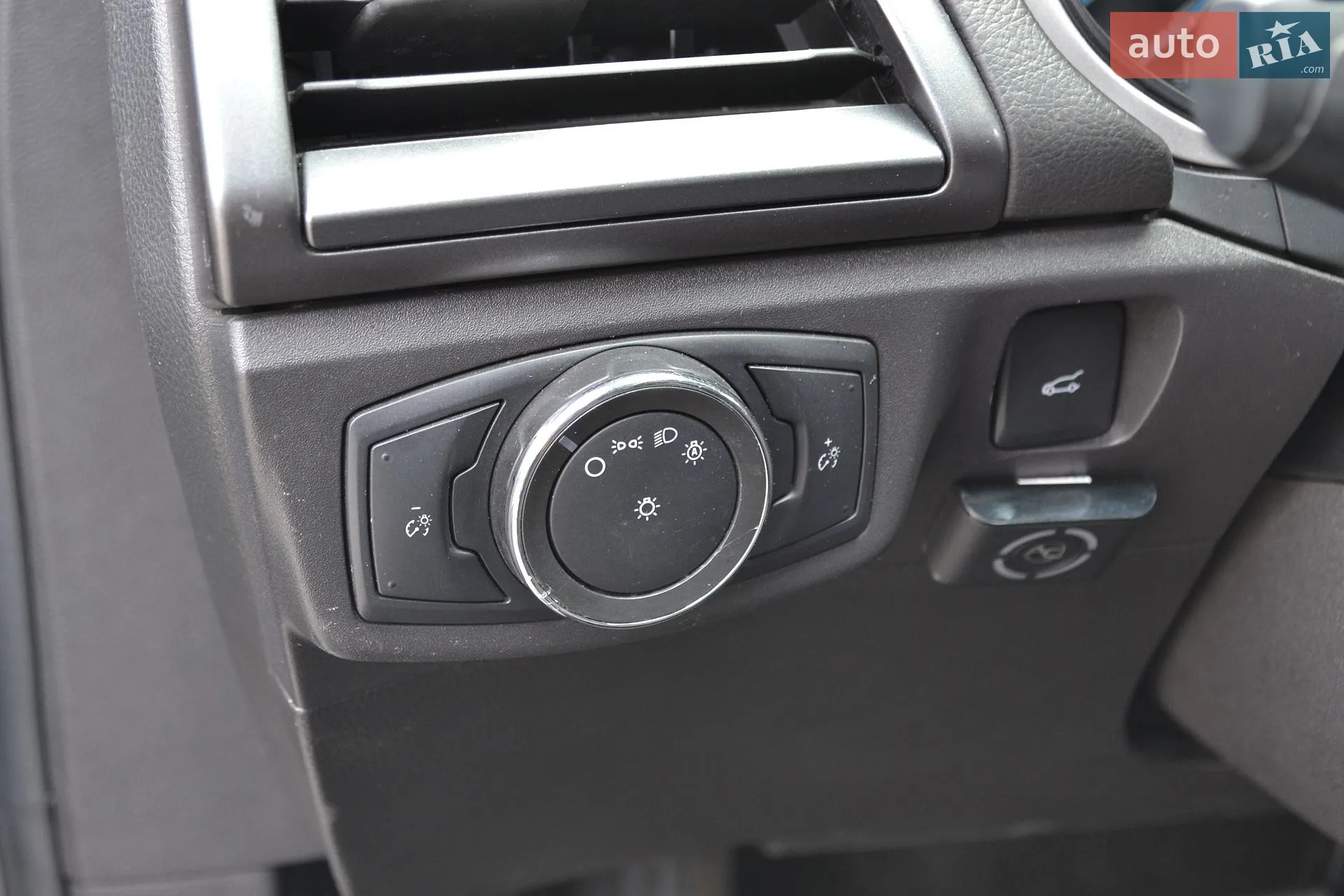 2015 Ford Fusion - мініатюра 30