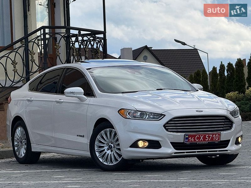 Седан Ford Fusion 2013 в Дрогобыче