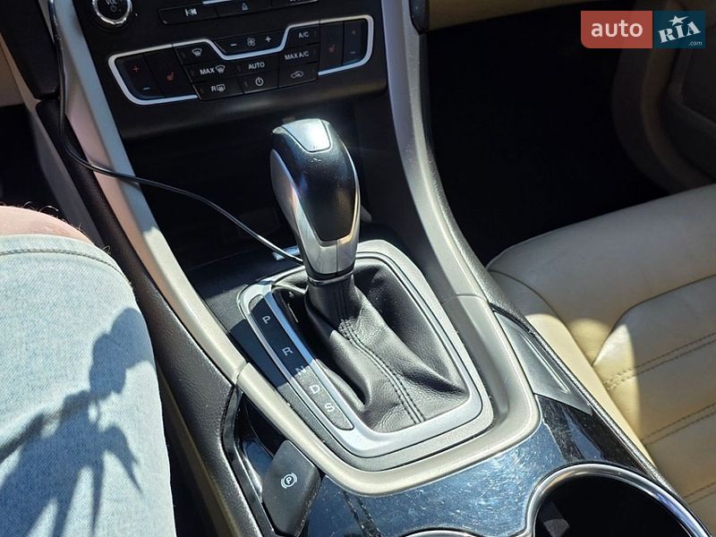 Седан Ford Fusion 2015 в Одессе