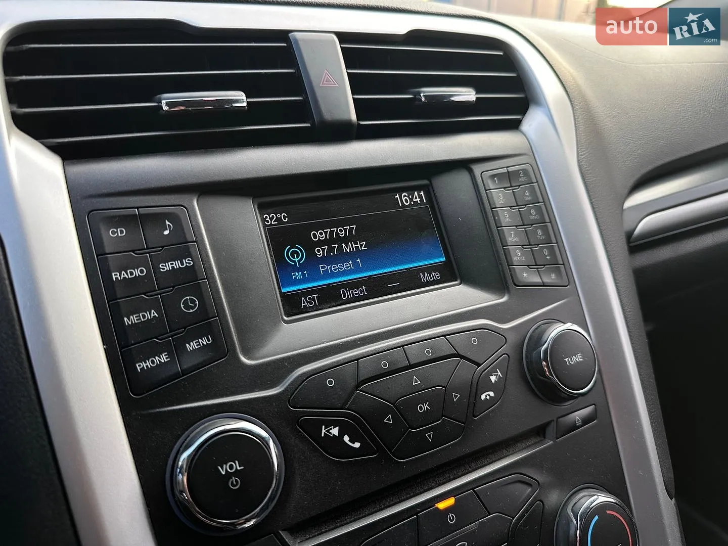 2015 Ford Fusion - мініатюра 19