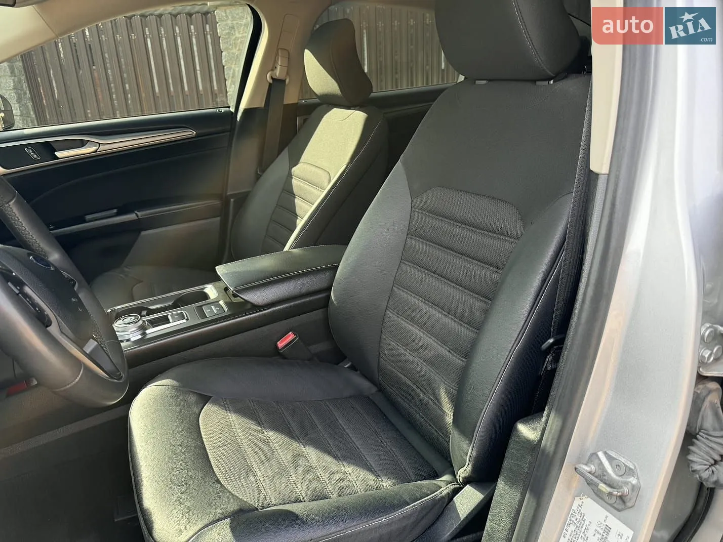 2017 Ford Fusion - мініатюра 19