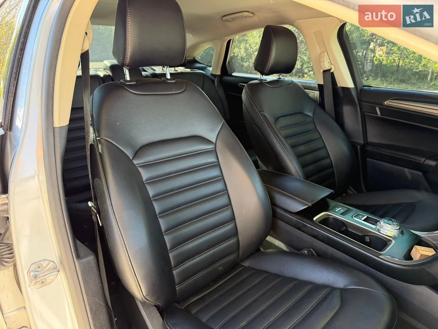 2020 Ford Fusion - мініатюра 26