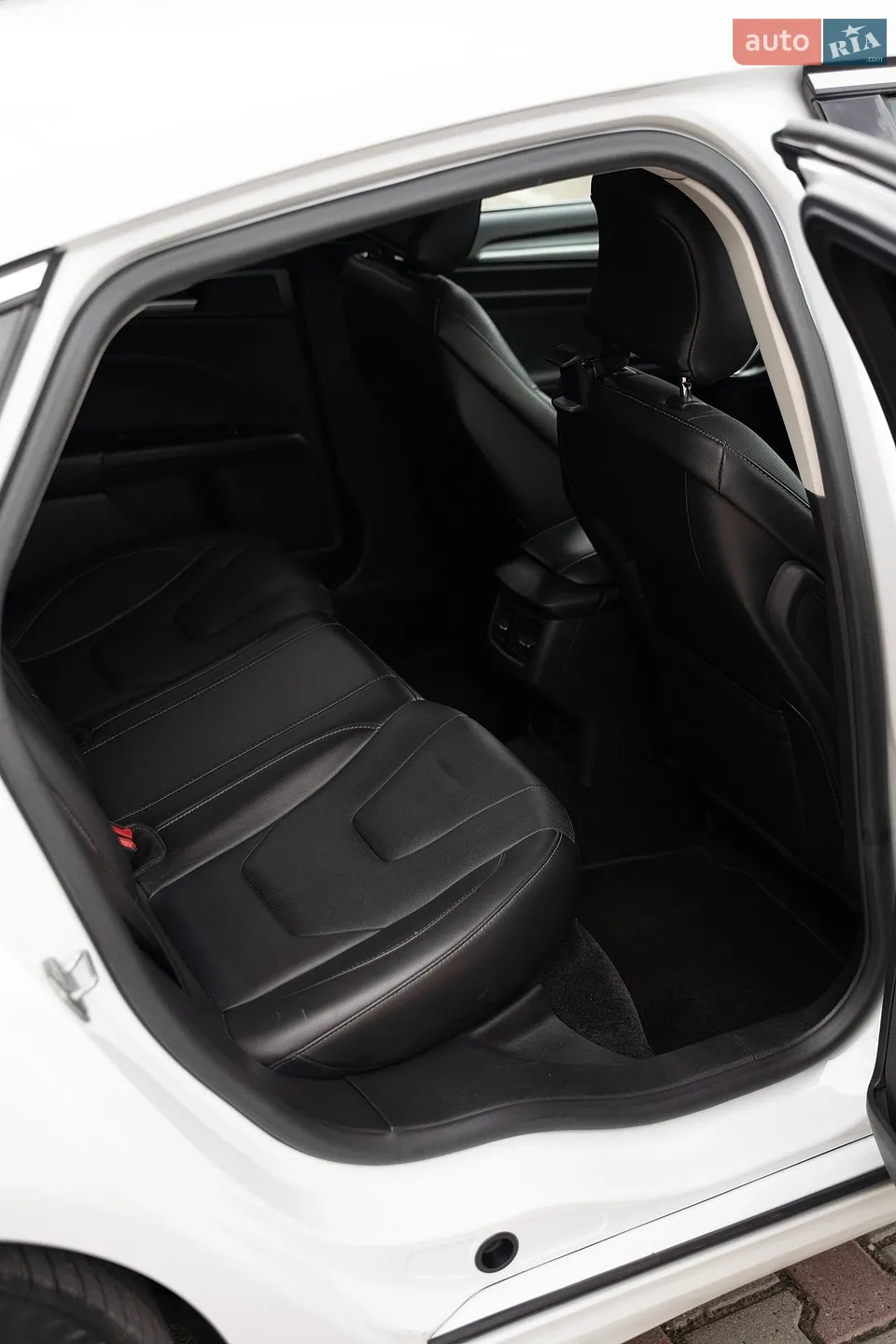 2015 Ford Fusion - мініатюра 27