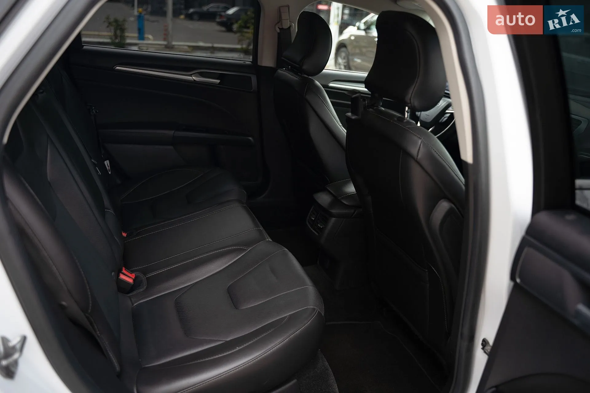 2015 Ford Fusion - мініатюра 29