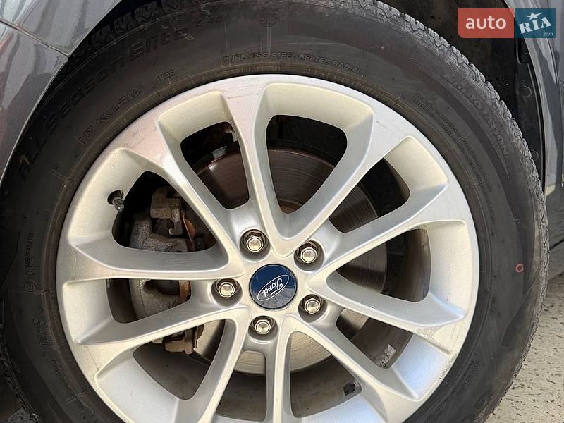 Седан Ford Fusion 2019 в Дрогобичі