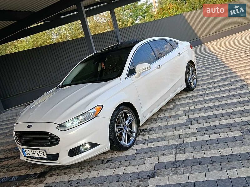 Седан Ford Fusion 2012 в Львові