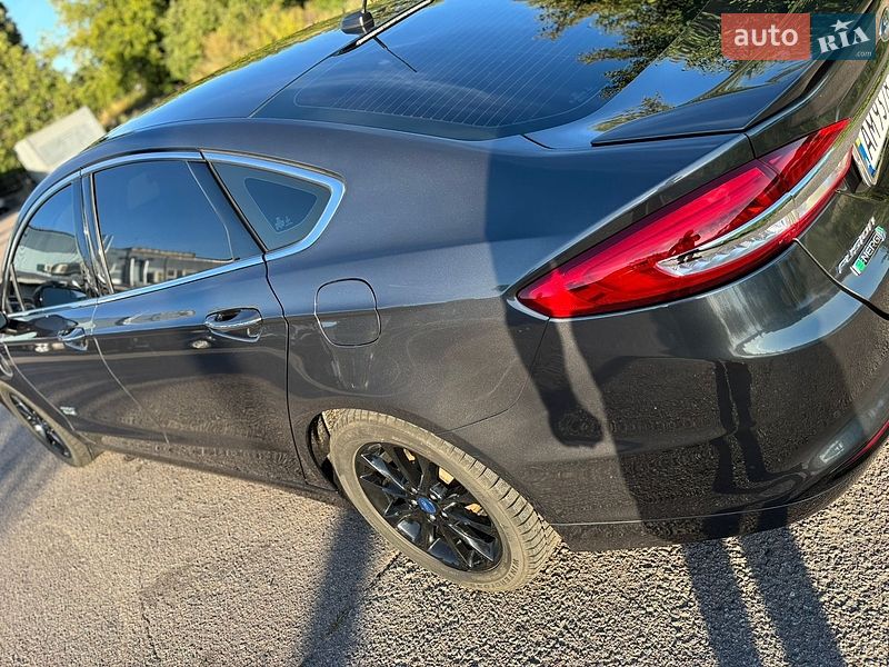 Седан Ford Fusion 2017 в Бердичеві