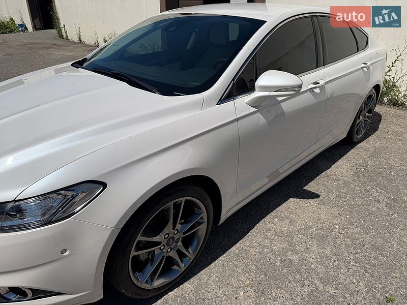 Седан Ford Fusion 2014 в Харкові