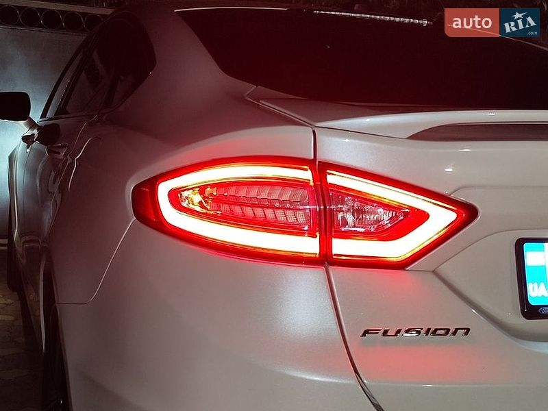 Седан Ford Fusion 2014 в Харкові