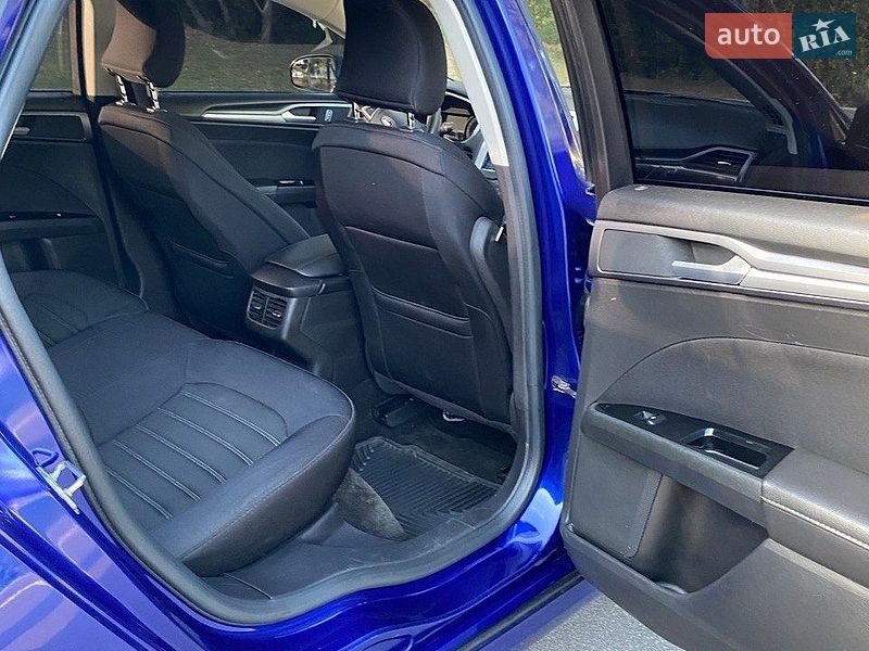 Седан Ford Fusion 2015 в Киеве