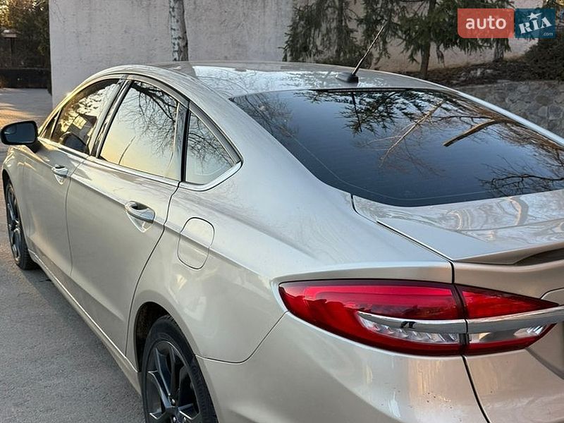 Седан Ford Fusion 2018 в Кропивницком