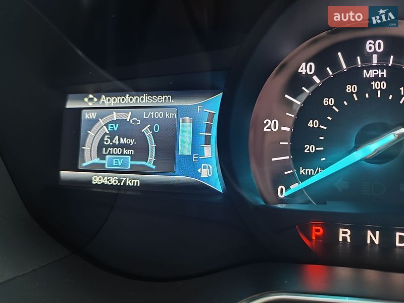 Седан Ford Fusion 2017 в Краснограді
