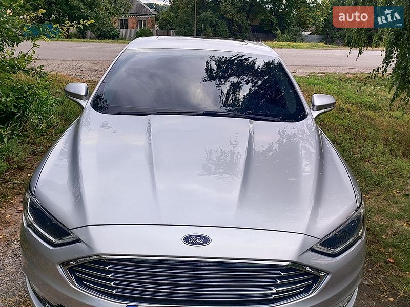 Седан Ford Fusion 2017 в Краснограді