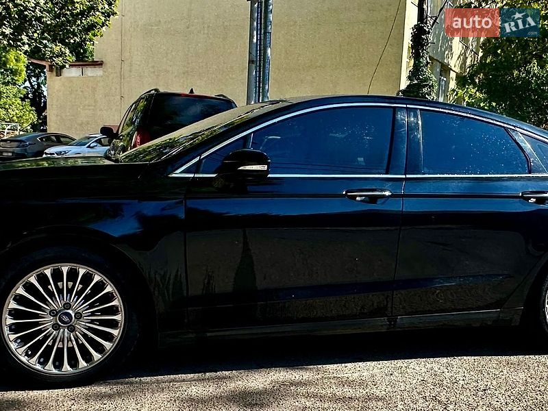 Седан Ford Fusion 2013 в Ужгороде
