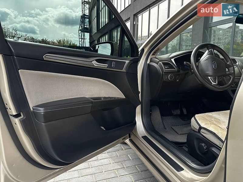 Седан Ford Fusion 2016 в Полтаве