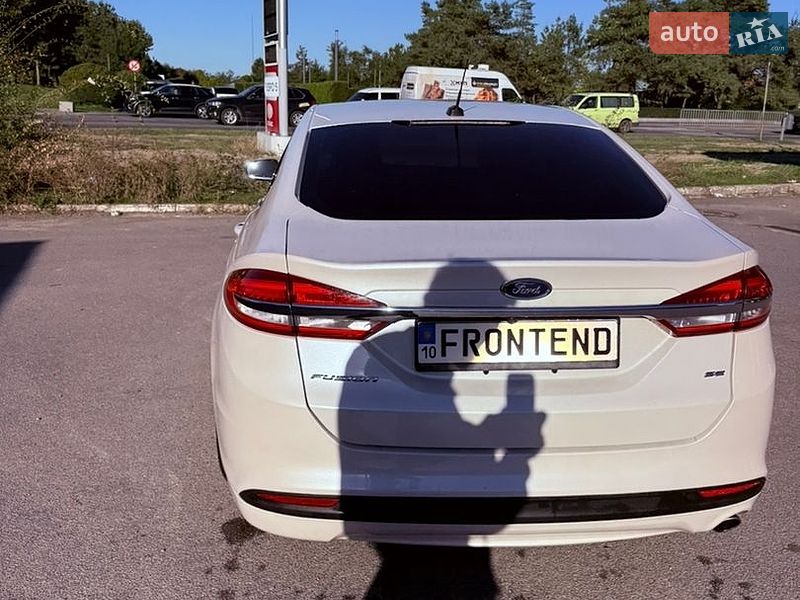Седан Ford Fusion 2016 в Києві