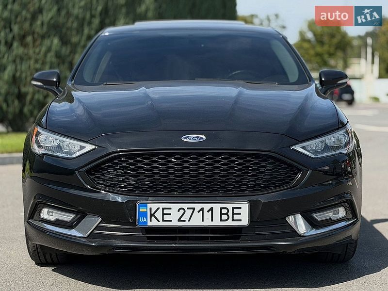Седан Ford Fusion 2017 в Львове