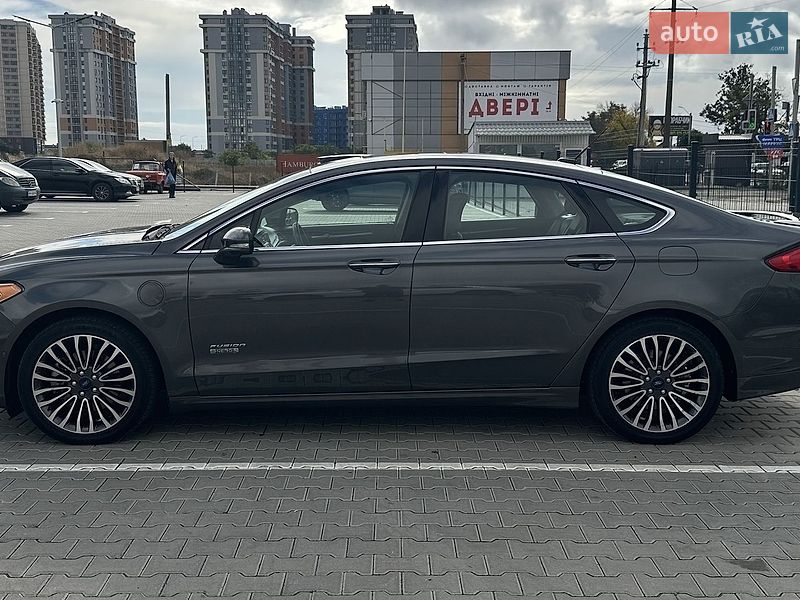 Седан Ford Fusion 2017 в Одесі