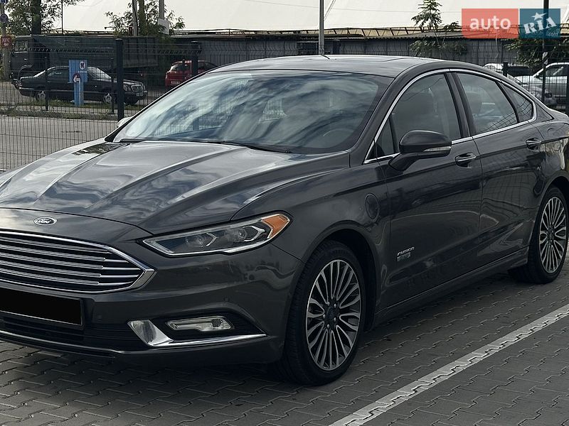 Седан Ford Fusion 2017 в Одесі