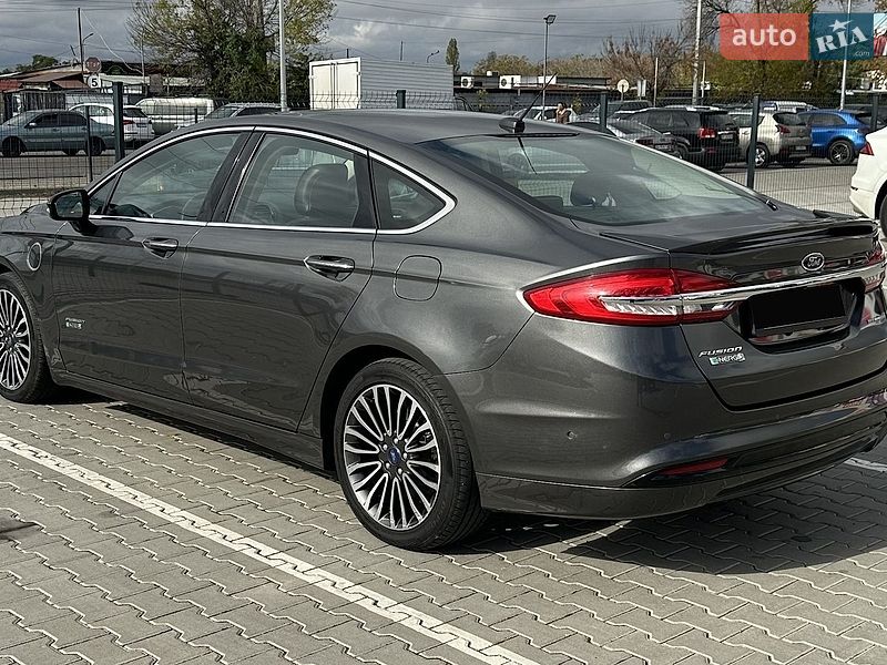 Седан Ford Fusion 2017 в Одесі