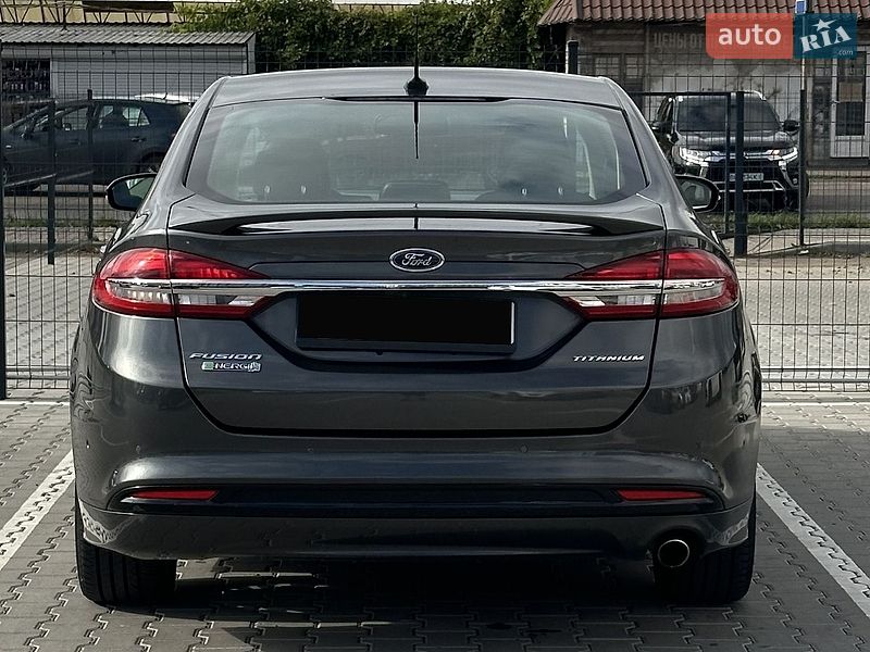 Седан Ford Fusion 2017 в Одесі