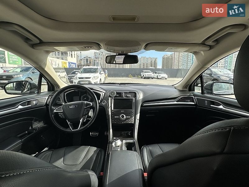 Седан Ford Fusion 2017 в Одесі