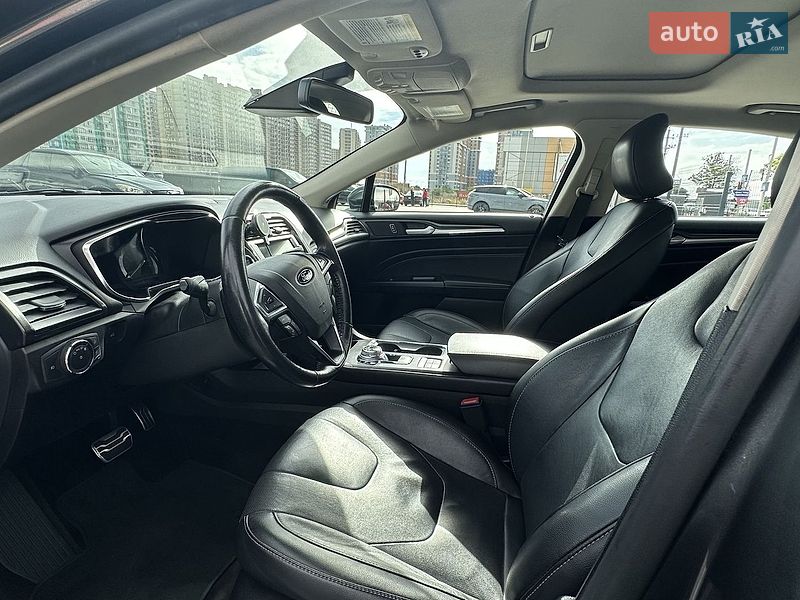 Седан Ford Fusion 2017 в Одесі