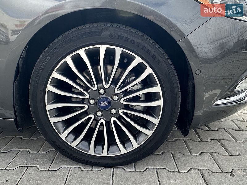 Седан Ford Fusion 2017 в Одесі