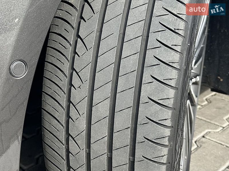Седан Ford Fusion 2017 в Одесі