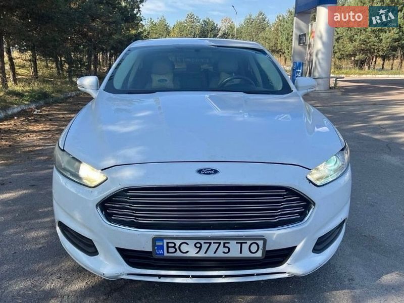 Седан Ford Fusion 2016 в Дніпрі