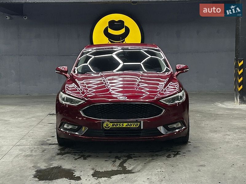 Седан Ford Fusion 2018 в Черновцах