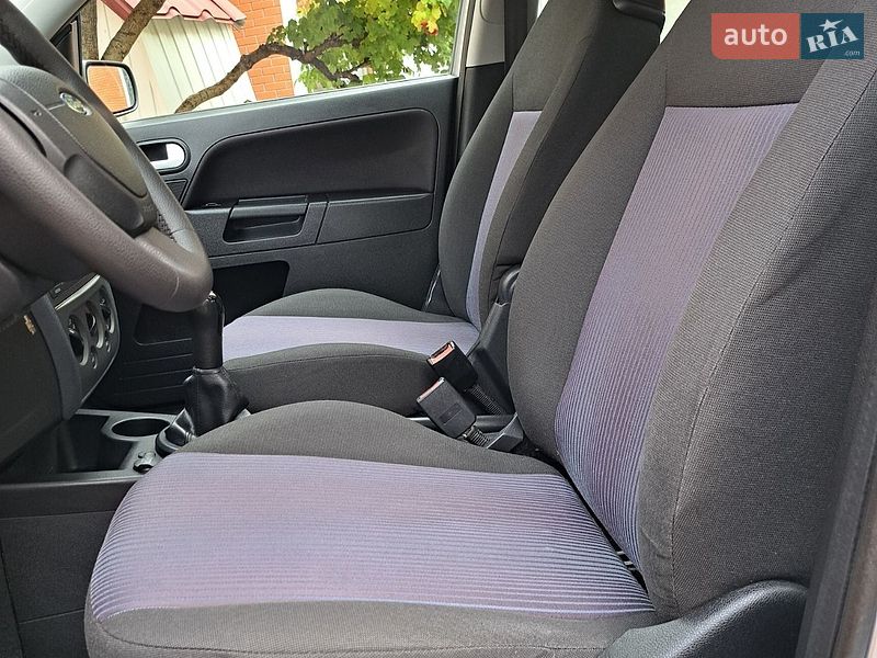 Хэтчбек Ford Fusion 2008 в Умани