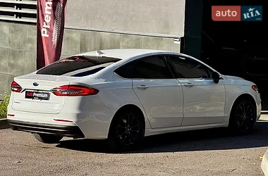 Ford Fusion 2020