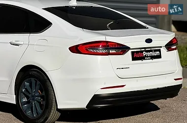 Ford Fusion 2020