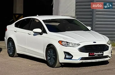 Ford Fusion 2020