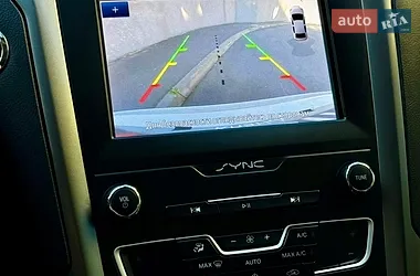 Ford Fusion 2020