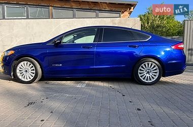 Седан Ford Fusion 2016 в Измаиле
