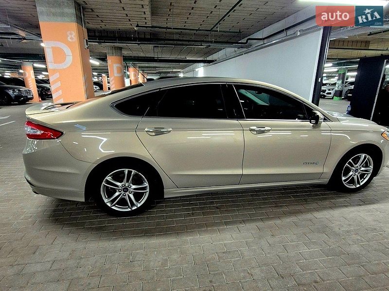 Седан Ford Fusion 2015 в Киеве