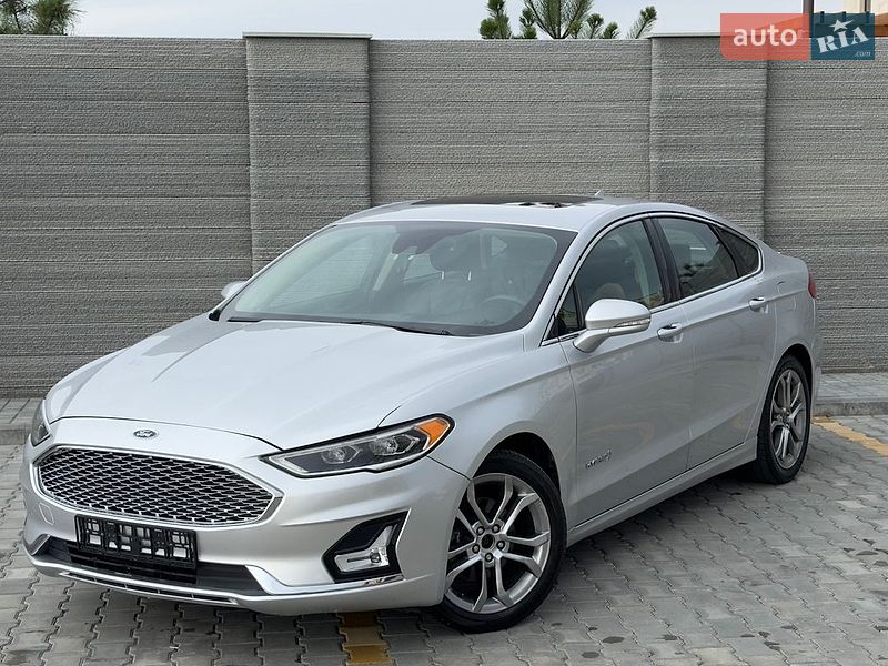 Седан Ford Fusion 2019 в Одесі