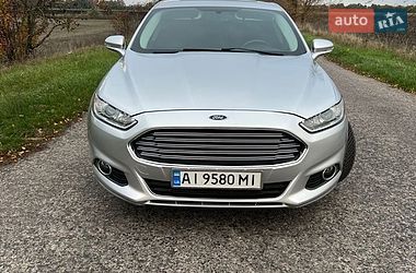 Седан Ford Fusion 2015 в Узине