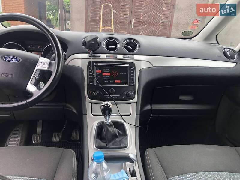Минивэн Ford Galaxy 2011 в Нововолынске