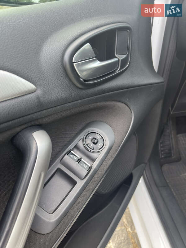 Минивэн Ford Galaxy 2011 в Киеве