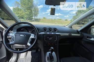 Минивэн Ford Galaxy 2013 в 