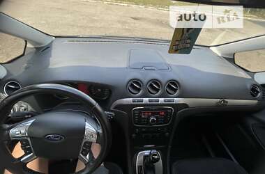 Минивэн Ford Galaxy 2013 в 